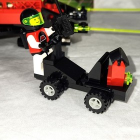 LEGO 6956 Space: M Tron Stellar Recon Voyager, 1990    100% complete with Manual