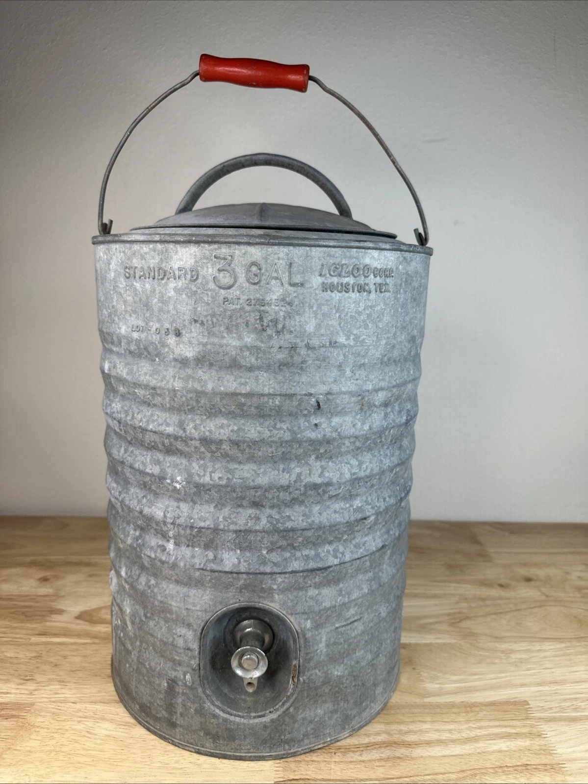 Vtg Galvanized Igloo Water Cooler Metal Spigot 3 Gallon Embossed Houston Texas