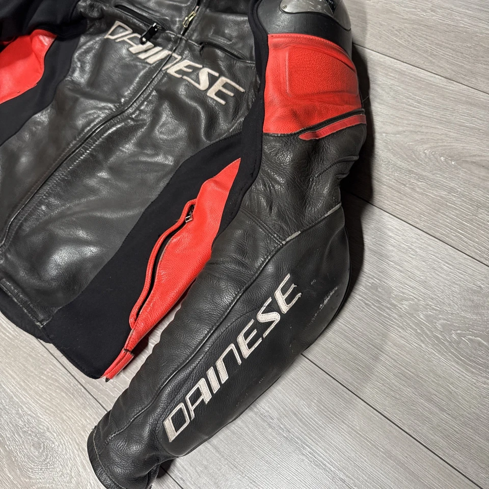 Dainese Racing Men’s Black Leather Motorcycle Jacket Size EU 56 UK 46 XL - Image 4 of 4