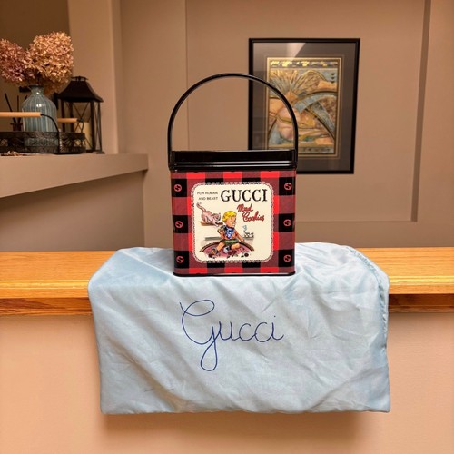 Rare - Gucci ‘Mad Cookies’ Top Handle Box Hand Bag - $3100USD  - New - Authentic