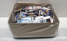 NHL Hockey Trading Card Assortment w/ Stars & Rookies (12x9x6)