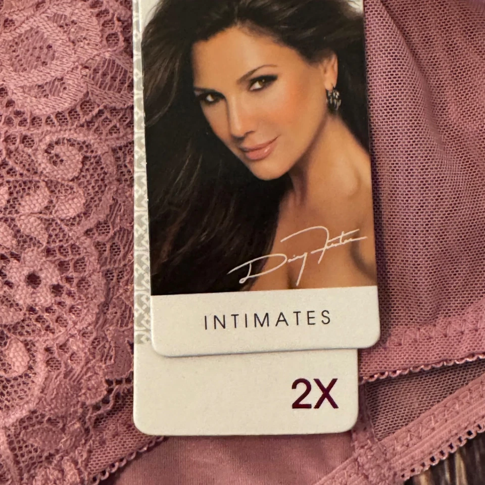 Juego de 3 bragas hipster con acento de encaje talla grande 2X Daisy Fuentes para mujer Foto 2 de 4