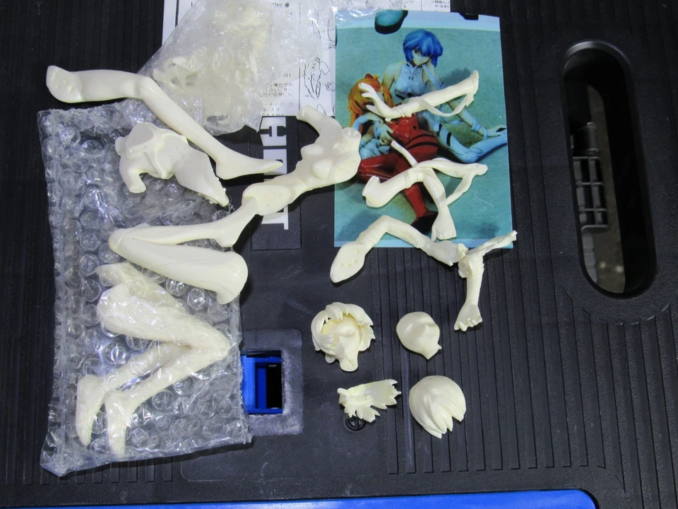 Kotobukiya NEON Evangelion Rei & Asuka Plugsuit Ver. 1/8 Thai Resin Garage Kit - Image 4 of 4