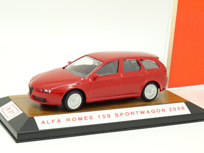 New Ray 1/43 - Alfa Romeo 159 SW Rot 2006