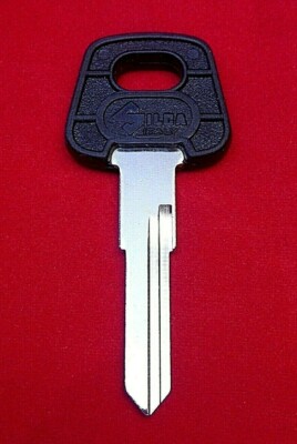 V35P AUDI Master KEY BLANK 1985-1995 5000 4000 100 200 80 90 A4 A6 A8 Quattro TT