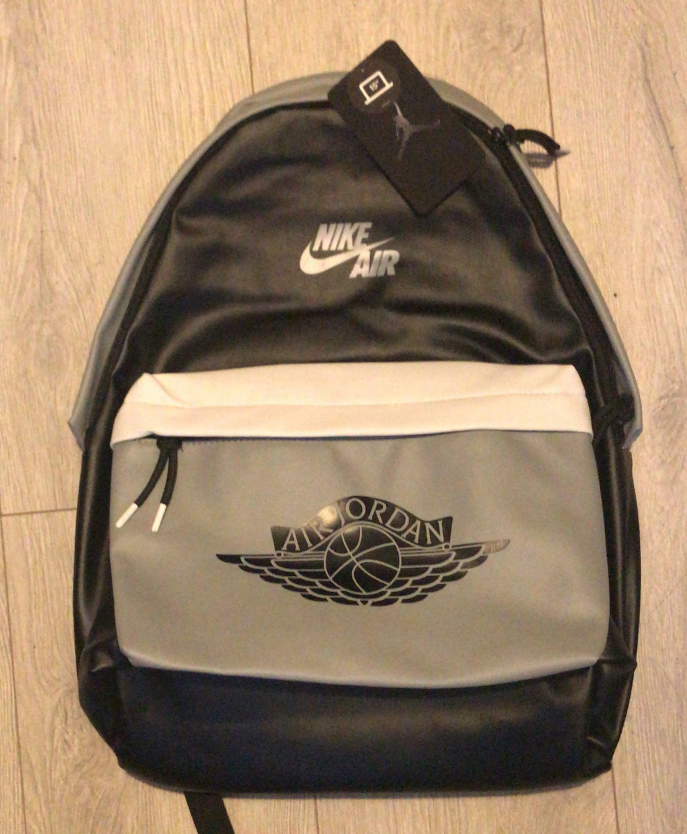 NIKE AIR JORDAN バックパック ワンポインロゴ 多機能 y2k Amazon.com | Nike Air Jordan Jumpman Logo Classic Backpack