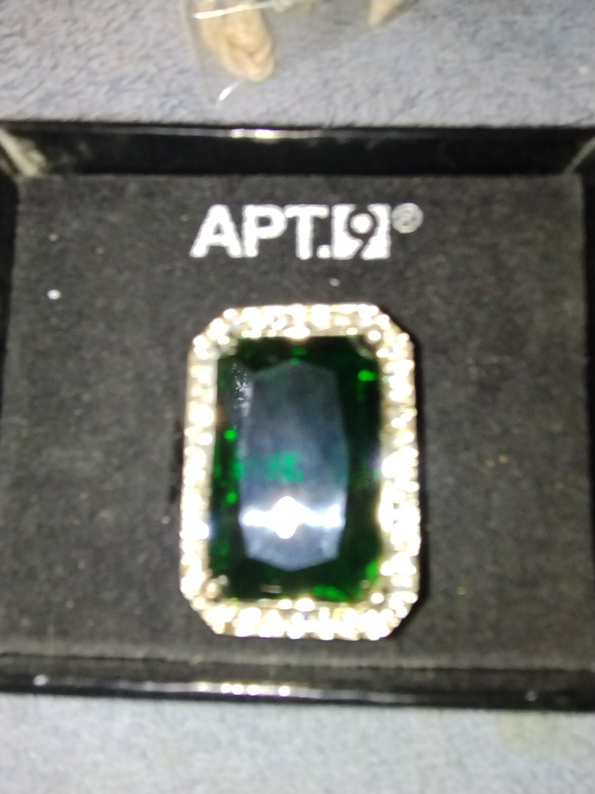 Foto 1 di 8