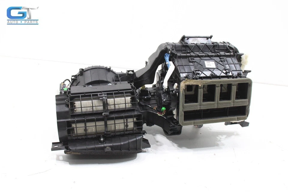 2022 - 2023 HONDA CIVIC HVAC AC CLIMATE HEATER BLOWER MOTOR HOUSING BOX OEM - Image 3 of 4