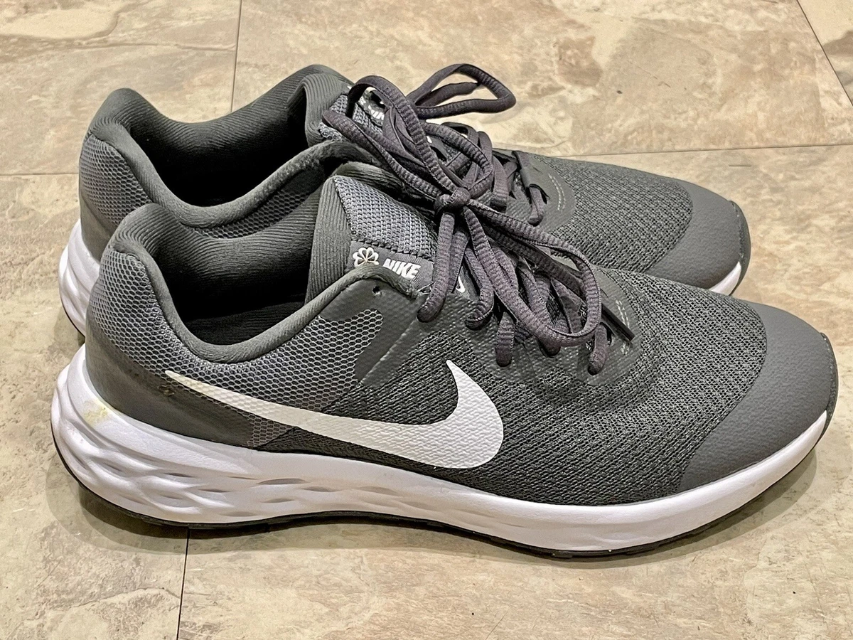 Nike trainers junior size 5.5 sale