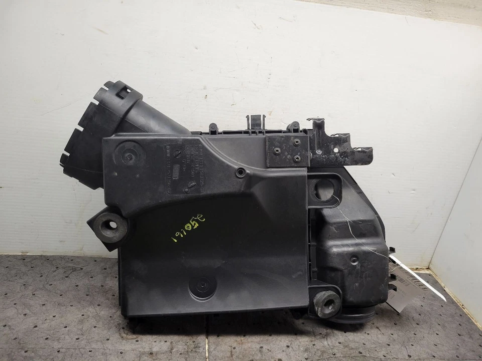 Air Cleaner 3.0L Turbo Fits 10-17 BMW 535i GT 1580651 - Image 3 of 4