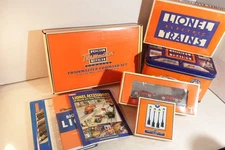 BIG LOT OF LIONEL TRAINS COMMAND CENTER BOOKS CABOOSE # 8042 LOTS OF EXTRAS