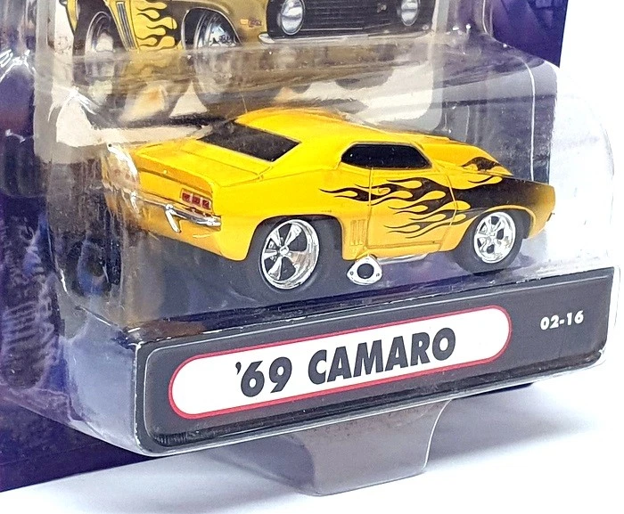 Muscle Machines 1/64 Scale 71151 02-16 - 1969 Chevrolet Camaro - Yellow - Image 3 of 4