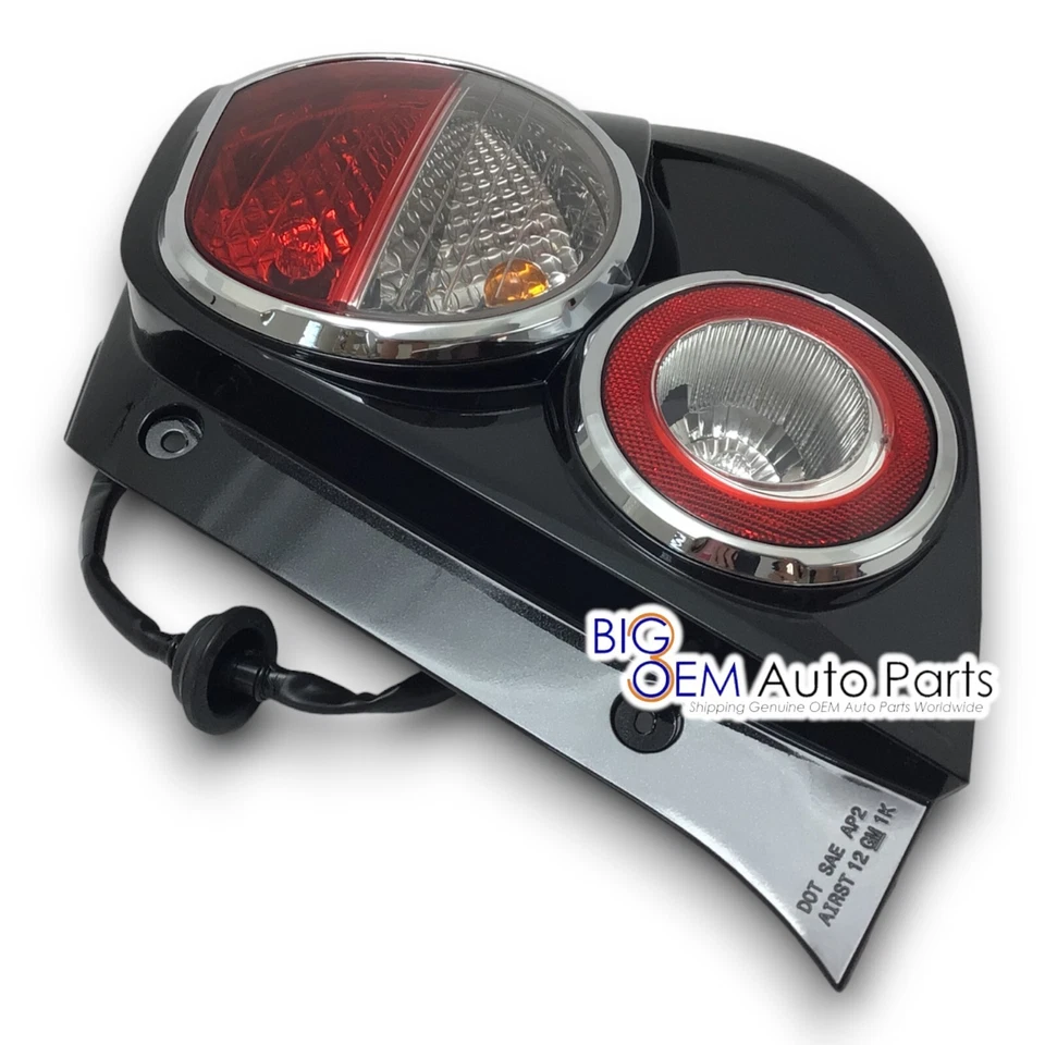 Luz trasera lateral derecha Chevrolet Sonic Hatchback 2012-2016 OEM 42407869 Foto 3 de 4