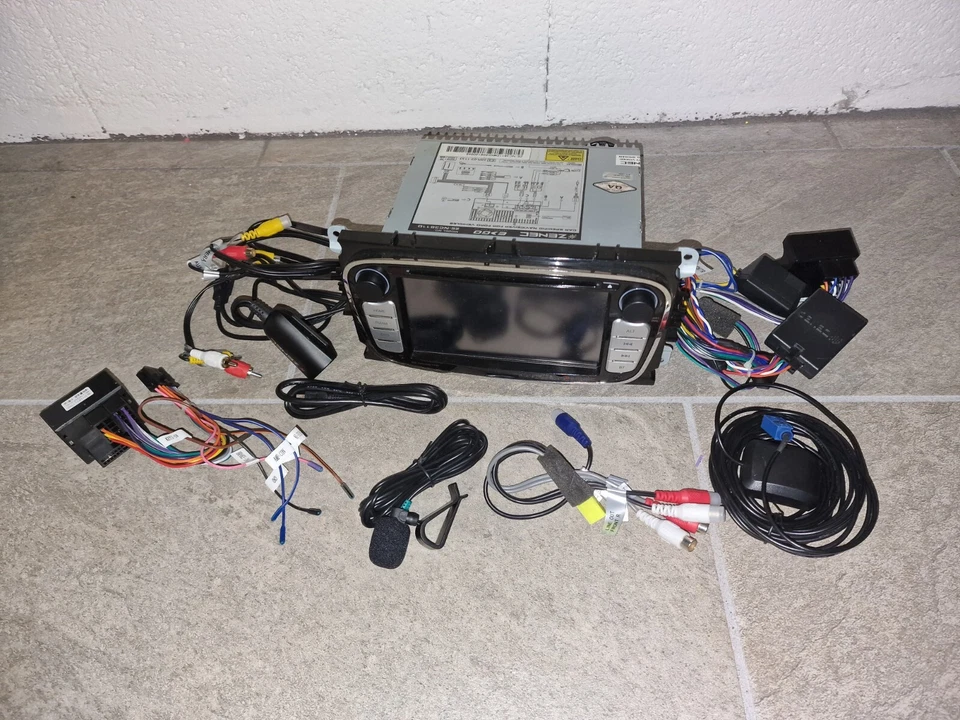 Zenec ZE-NC3811D navigatore custom fit FORD - Immagine 4 di 4