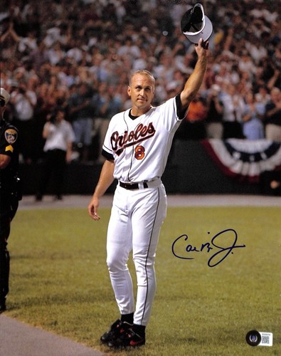 Cal Ripken Jr. Orioles HOF Signed 11x14 Photograph BECKETT (GRAD COLLECTION)