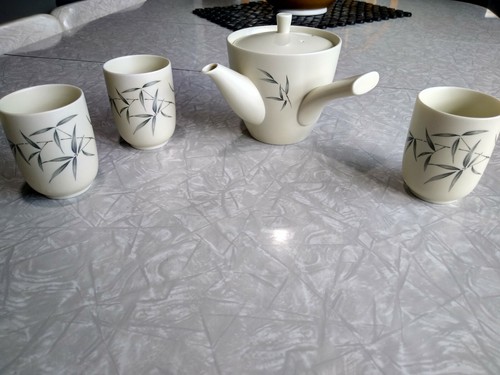 New Vintage Five-piece Sone China Set