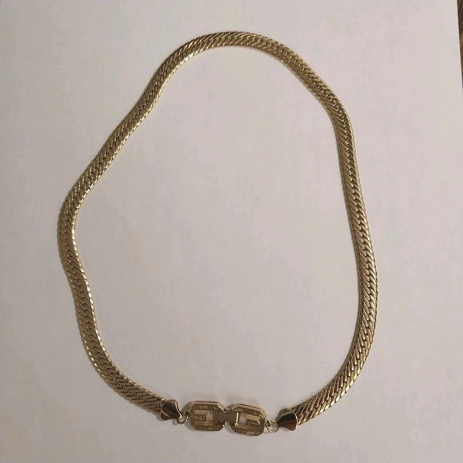 Collana vintage Givenchy a spina di pesce placcata oro 19 5 pollici