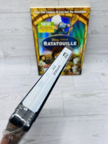Sealed Disney Pixar Ratatouille RARE Target Exclusive DVD W/ Bonus Disc 2006 - Picture 10 of 12