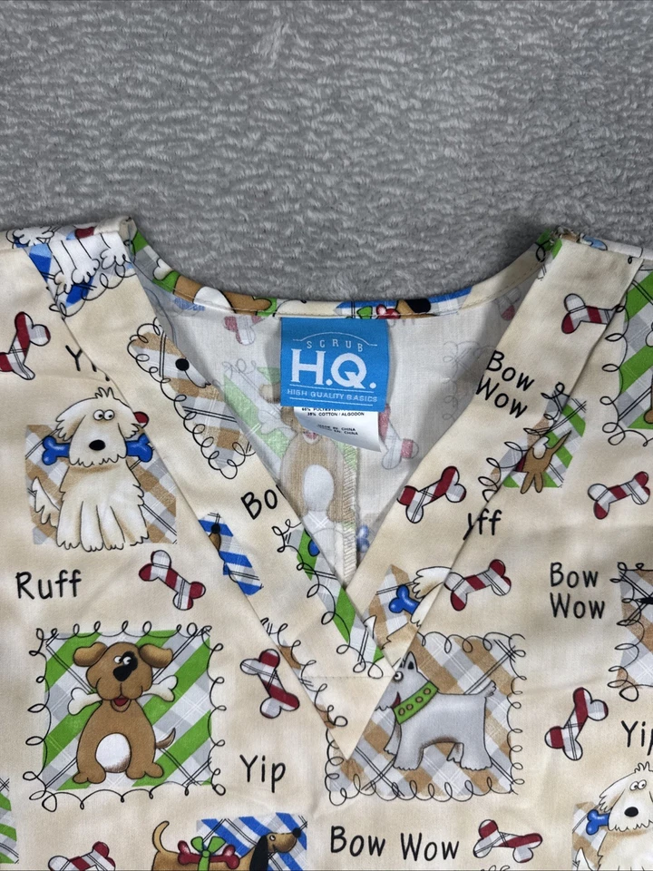 Scrub H.Q. Dogs Print Short Sleeve V-Neck Pullover Scrub Top Size XS - Image 4 of 4