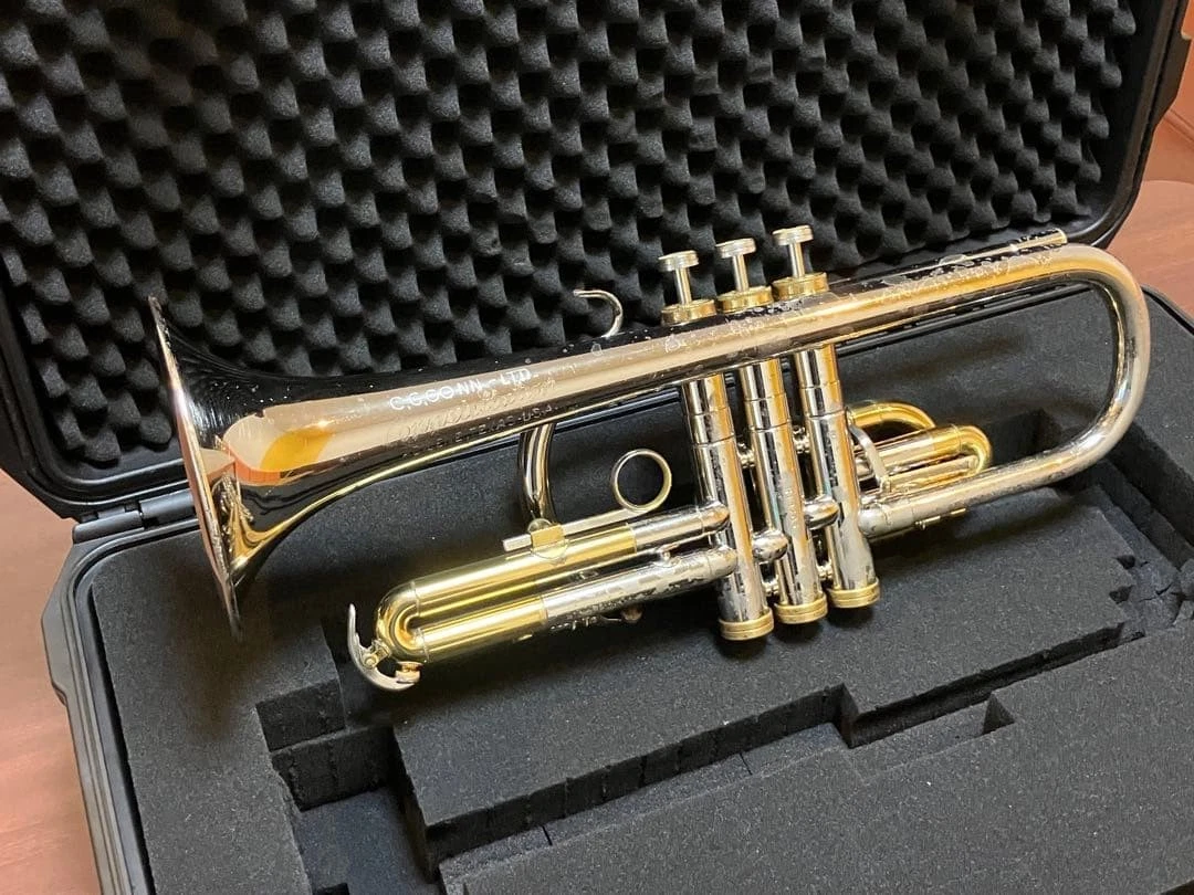 トランペット　CG CONN コンステ　42 416309 Preços baixos em Cornetas C.G. Conn Brass | eBay