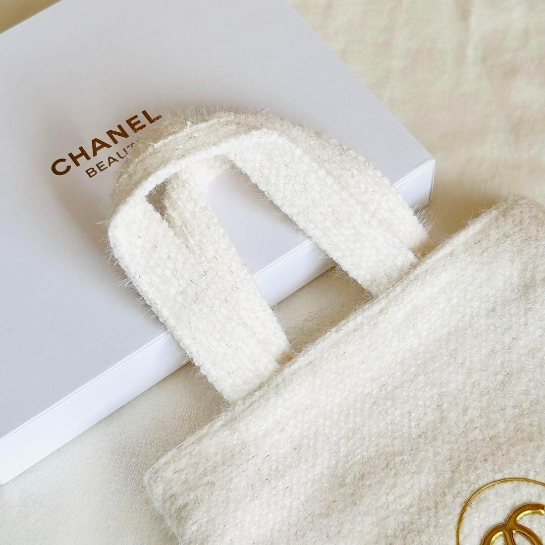 CHANEL JAPAN Novelty Mini Tote bag white pouch NEW gold 2024 xmas