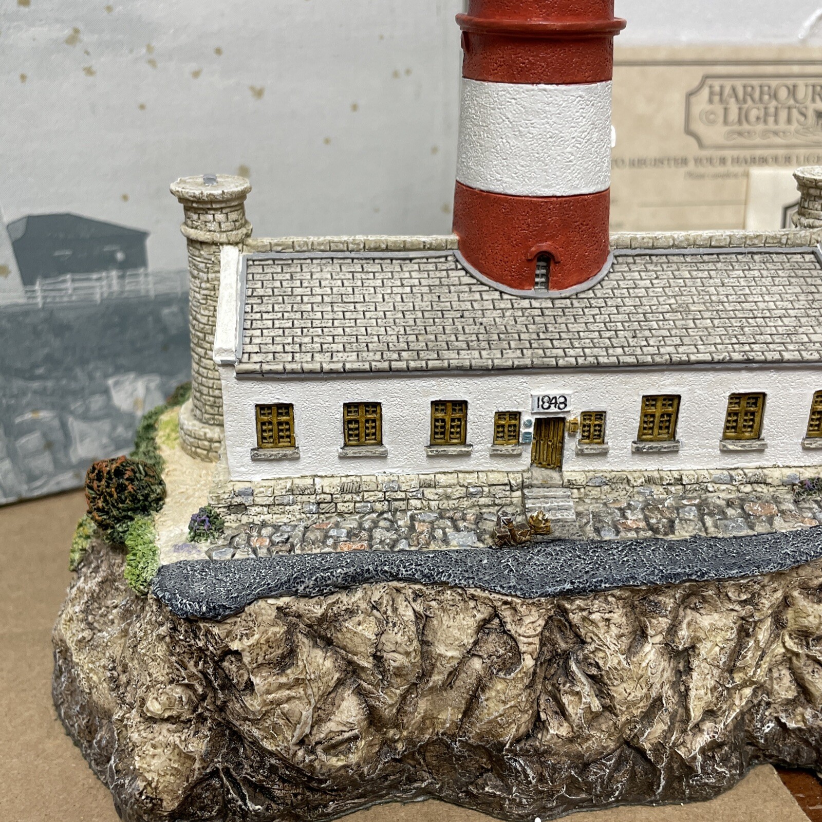 Picture 8 of 24