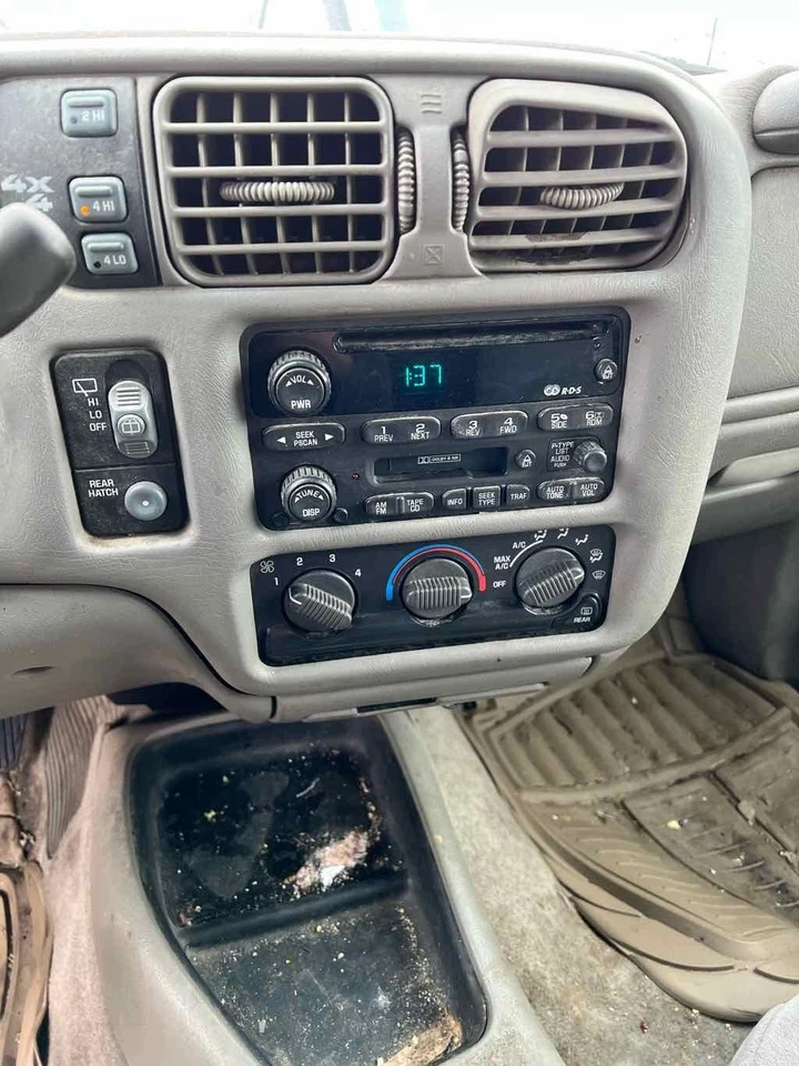 Alternador usado serve: 2002 Chevrolet Blazer s10/jimmy s15 6-262 4.3 grau A - Imagem 2 de 4