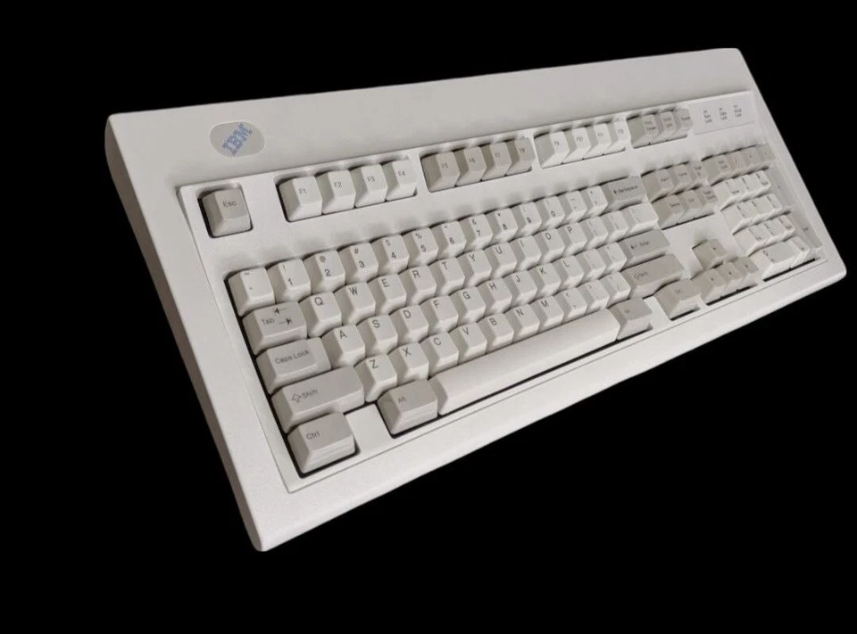 New IBM Model M Keyboard 1996/1997 Wired W/adapter, Original Box. - Image 2 of 4