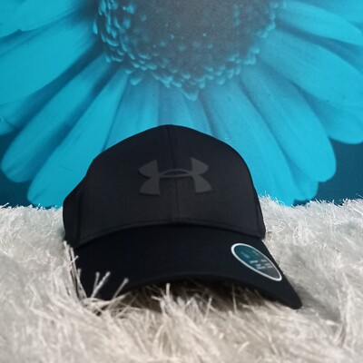 Under Armour UA Storm Blitzing Adjustable Baseball Cap in Black, One Size