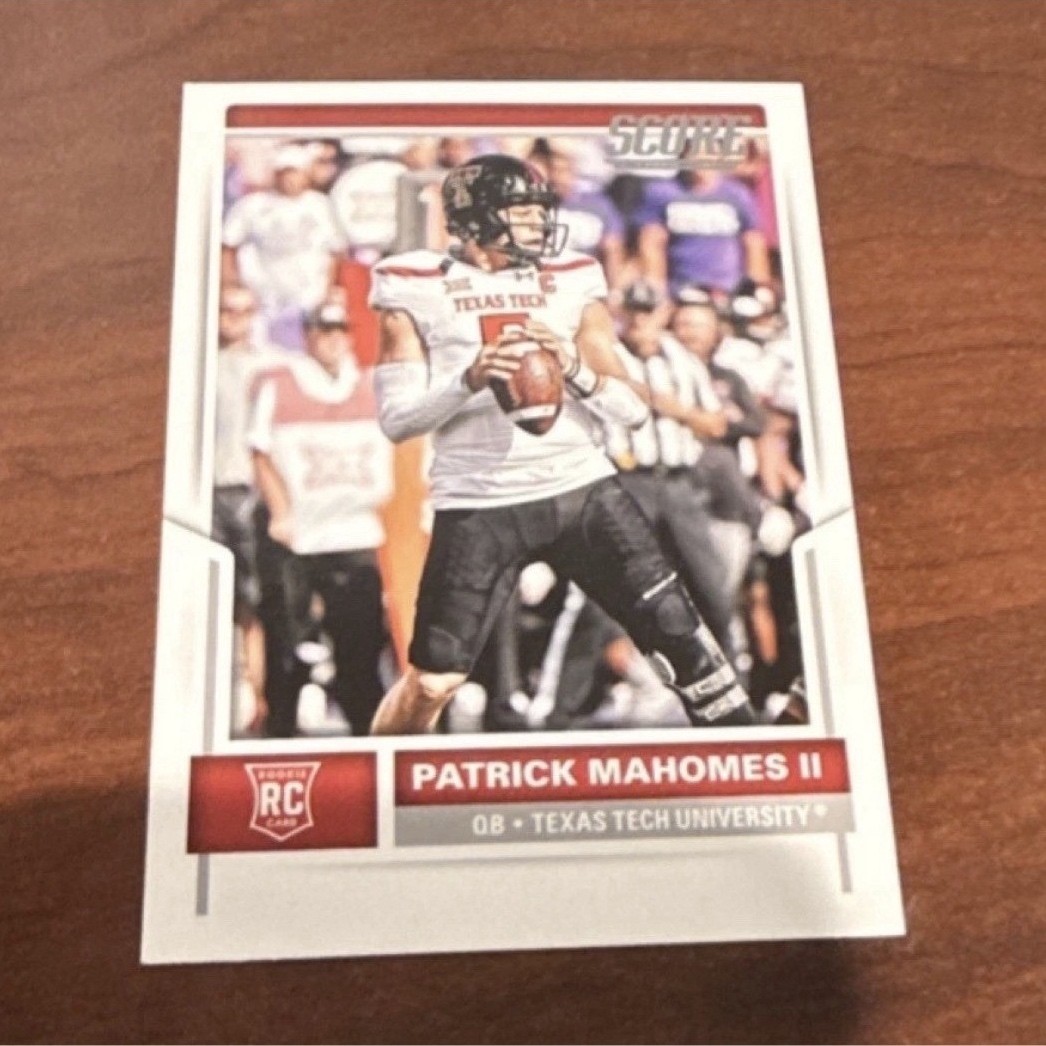 Panini 2017 Score Patrick Mahomes II Rookie Base #403 Texas Tech Football Card