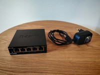 D-Link DGS-105 Switch 5 Porte Gigabit, Struttura In Metallo, Nero