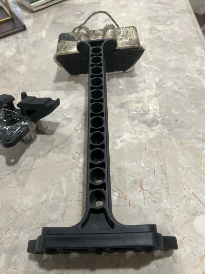 Alpine 5 Arrow Soft Loc Quiver - Image 2 of 3