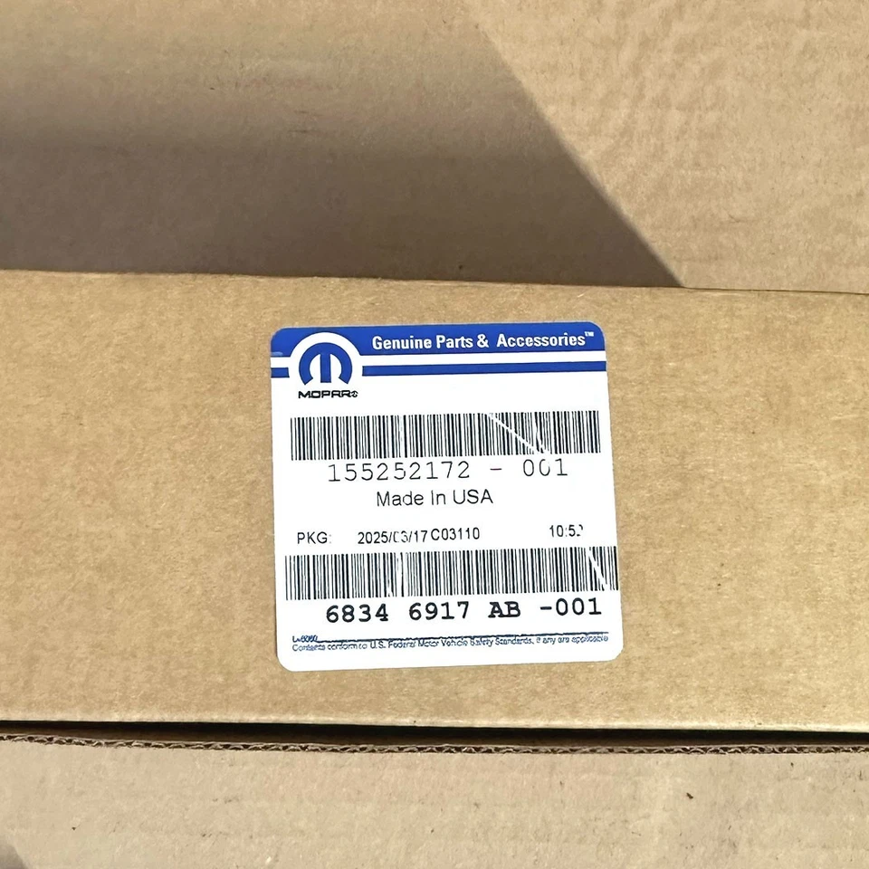 Новые оригинальные тормозные колодки Jeep Compass 2017-2022 годов выпуска — Mopar — 68346917AB - Изображение 2 из 2