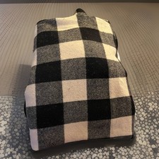 VTG Faribo BLACK White Plaid 100 Pure Wool Throw Stadium Picnic USA 60x90  