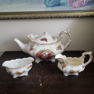 Hammersley England Porcelain Tea Set Pot Creamer Sugar Bowl Fruit Berry Nuts 