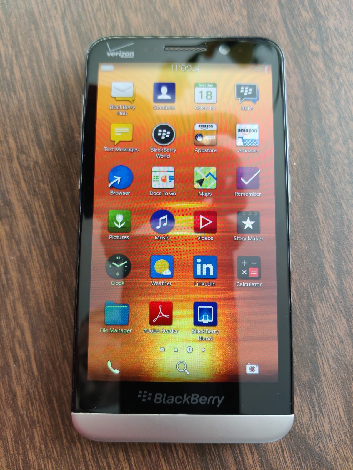  BlackBerry Z30 Model STA100 - 3 Verizon Unlocked 16GB  - Black