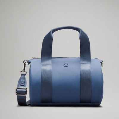 NWT Lululemon Knit Nylon Mini Barrel Duffle 5L - Oasis Blue (LU9BRAS OASB) | eBay NWT Lululemon Knit Nylon Mini Barrel Duffle 5L - Oasis Blue (LU9BRAS OASB) | eBay