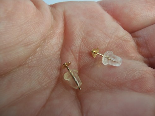 Solid 14kt Yellow Gold Heart Shape Stud Very Tiny Small Dainty Earrings New - Picture 14 of 14