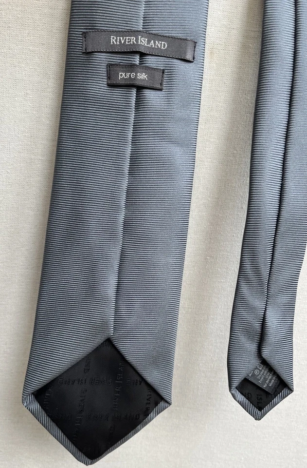 Mens River Island Pure Silk Grey Striped Smart Formal Event Tie 3.25" Wide - Image 2 of 4