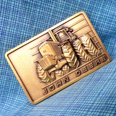 John Deere Tractor Promo Dress Belt Buckle Moline IL Vtg 80s Deere Co    .TAZ711