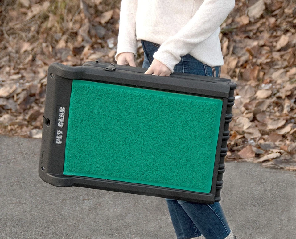 Pet Gear supertraX Ramps for Dogs and Cats, Maximum Traction Surface, Portabl... - Image 3 of 4