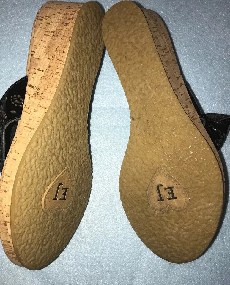 Sandalias para mujer Eric Javits cuñas plataforma 11M negras corte láser corcho Foto 4 de 4