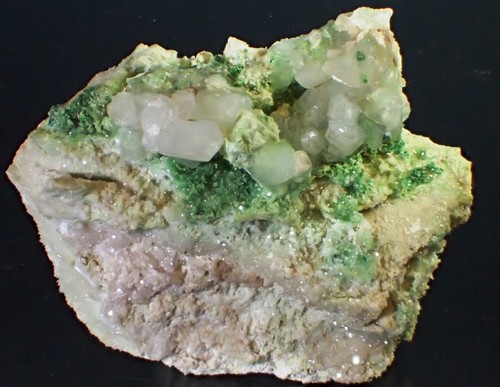 SELTENER APOPHYLLIT auf grünem grobförmigem feinem Mineral Probe Jeffrey Mine Quebec - Bild 1 von 8