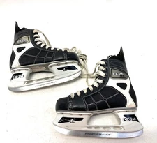 CCM 92 Junior Youth Kids size 3j Ice Hockey Skates EUC 3