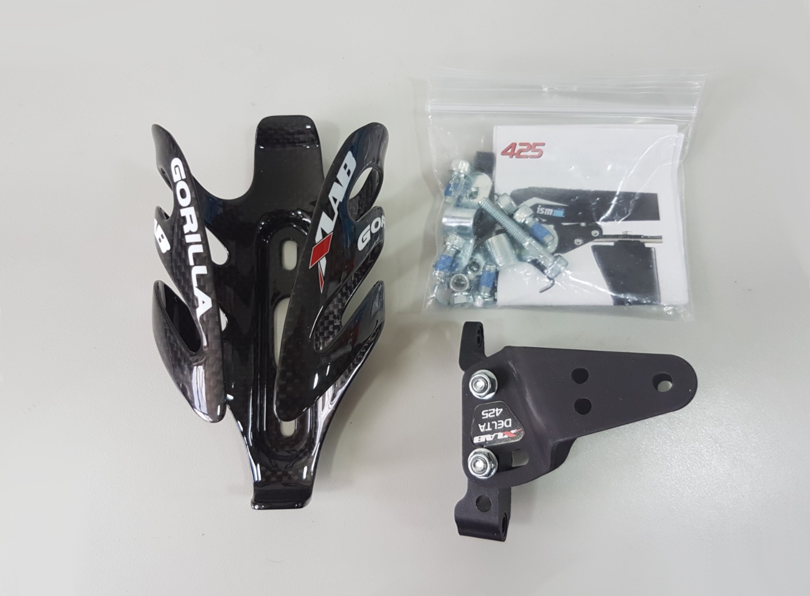 XLab Delta 425 Saddle Water Bottle Mount (ISM Hook/Attack/PN 1.1) Black