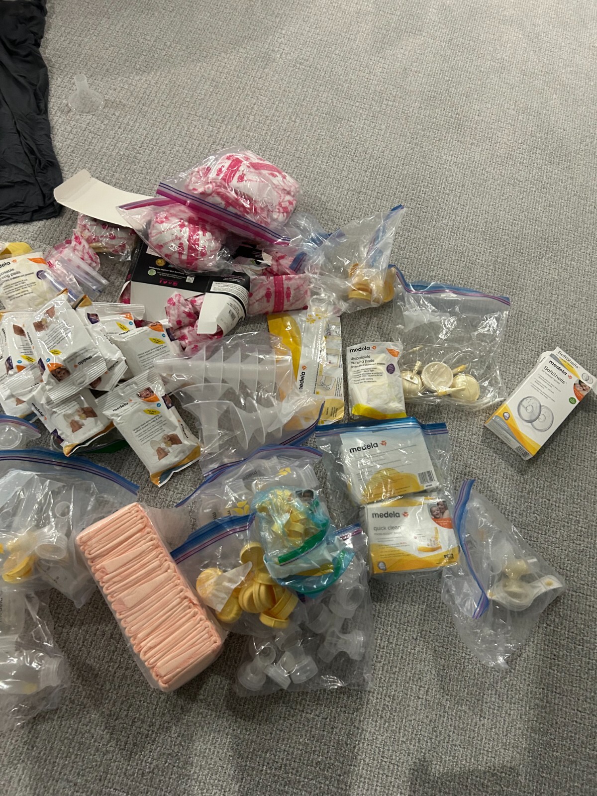 Breast Feeding and Baby Feeding Supplies (Medela, Lansinoh, 