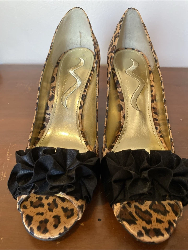 Nina Leaopard 印花楔形 7.5 码 — 第 2/4 张图片