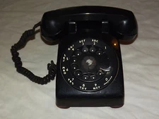 VINTAGE BELL SYSTEM PROPERTY WESTERN ELECTRIC  BLACK ROTARY DIAL PHONE