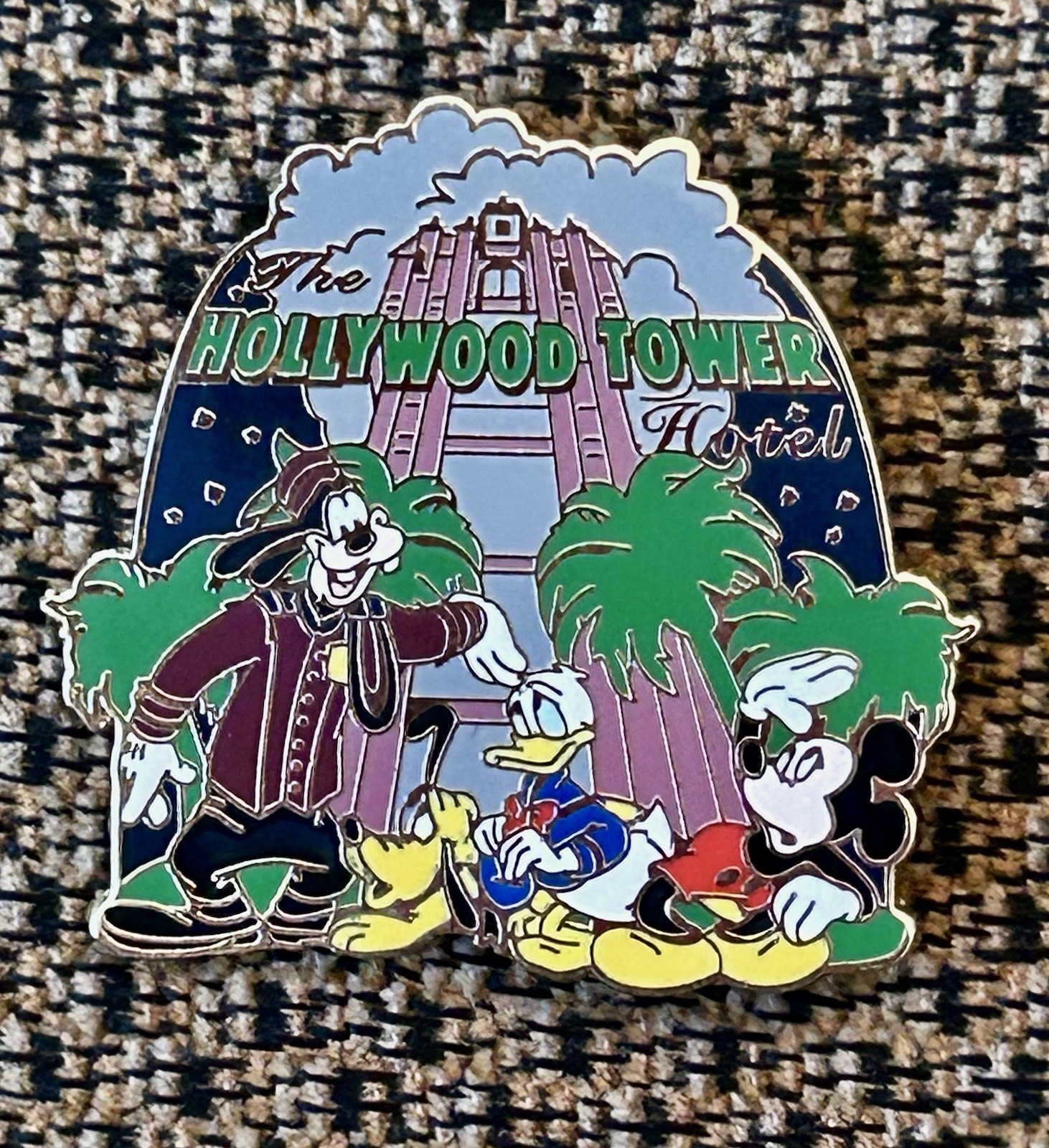 Disney Hollywood Tower Hotel Tower Of Terror Attraction Pin Goofy Donald Mickey