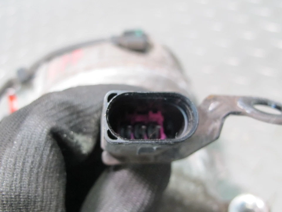 17-23 PORSCHE PANAMERA 971 2.9L A/C AIR CONDITION COMPRESSOR 971260601H - Image 4 of 4